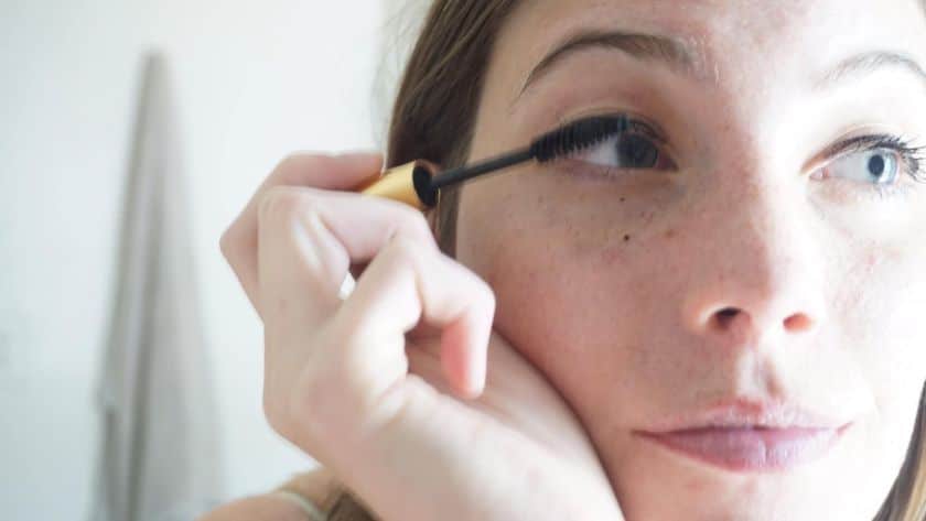 applying diy mascara