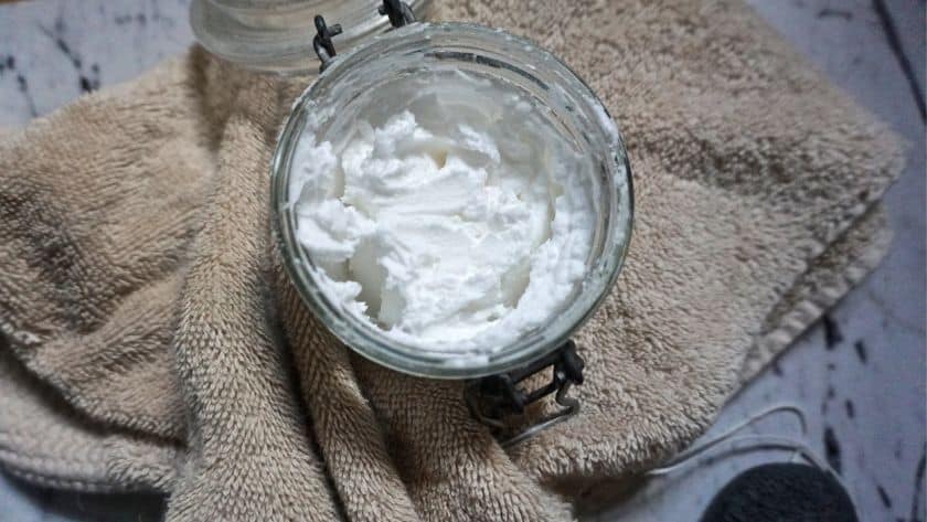 Homemade No-Scrub Tub Cleaner