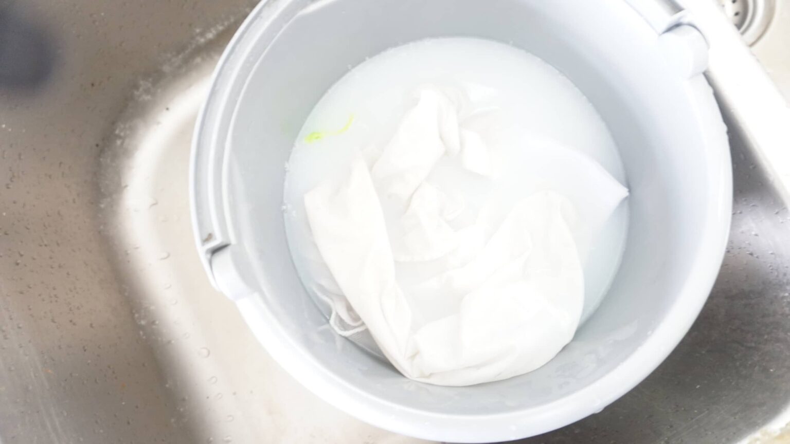 Get Whiter Whites Using Bleach Alternative