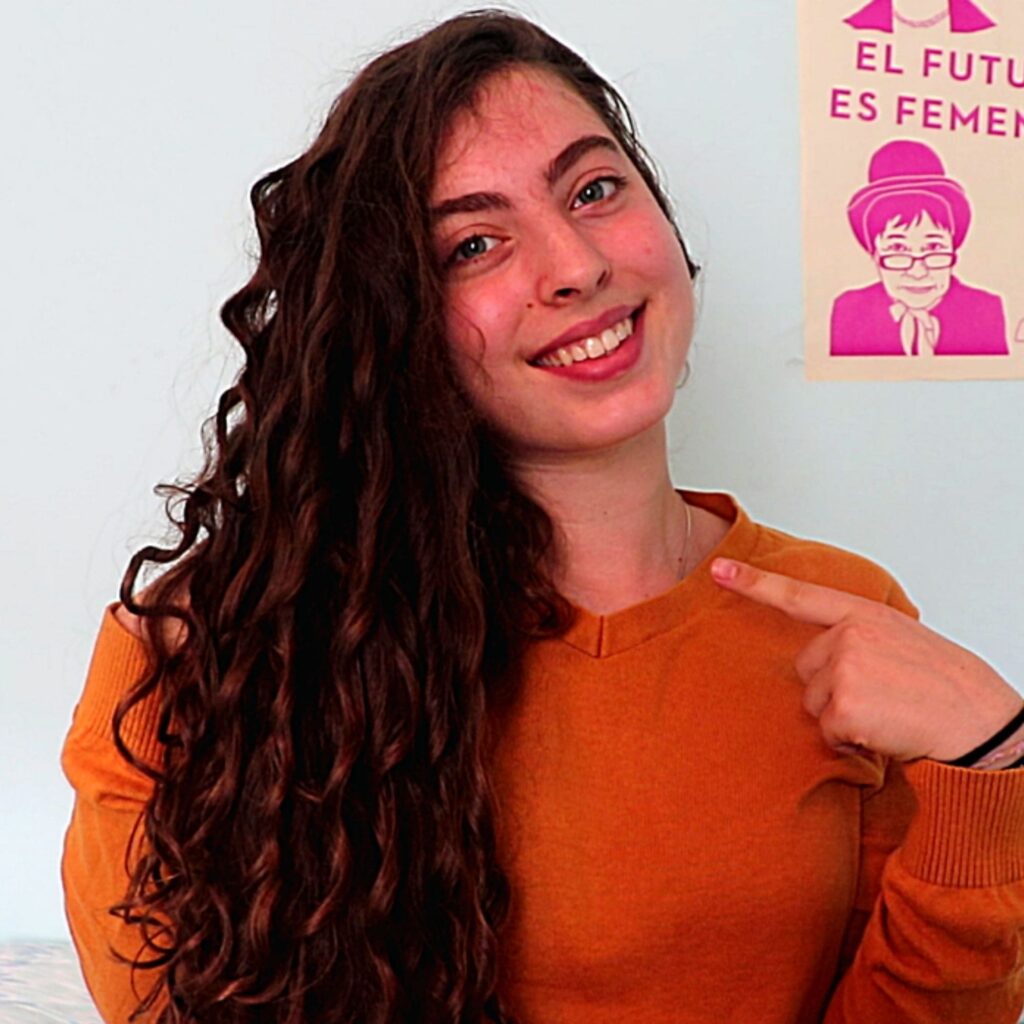 Miriam creator of zero waste curls a YouTube channel dedicated to zero waste curly hair.