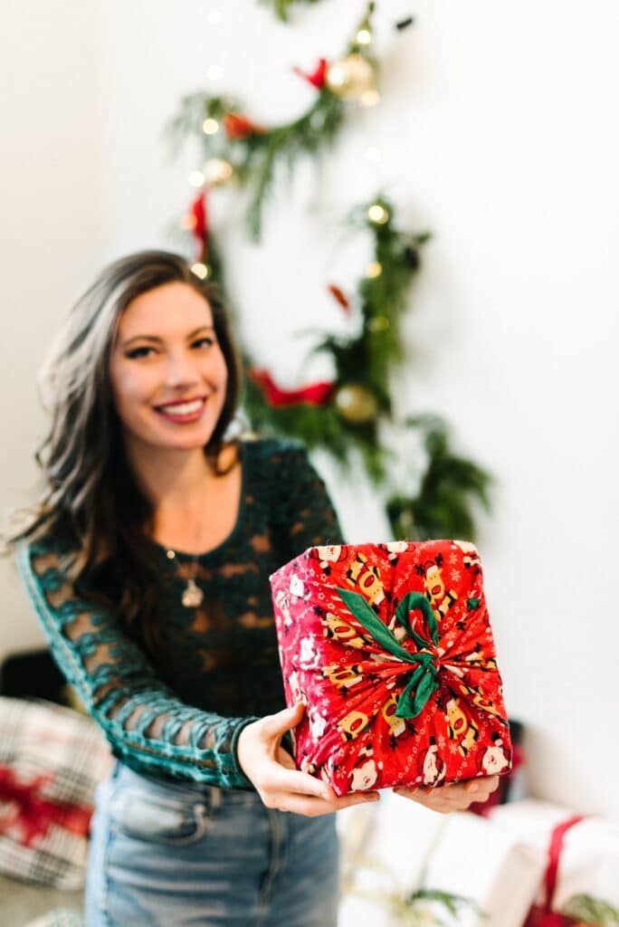 Gift Wrapping: How to Keep it Easy, Eco, and Chic