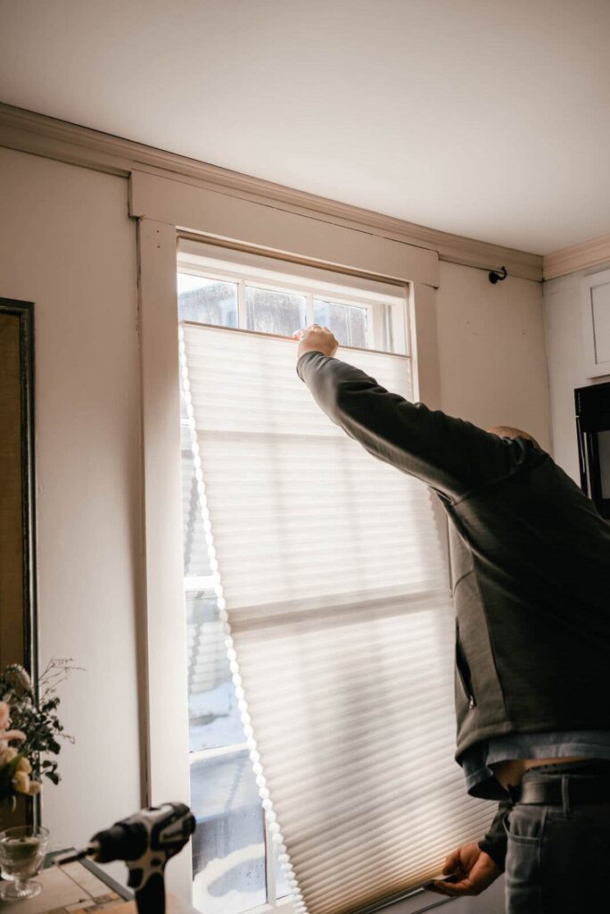 Cellular Shades Review: How Honeycomb Shades Help With Energy Efficiency 