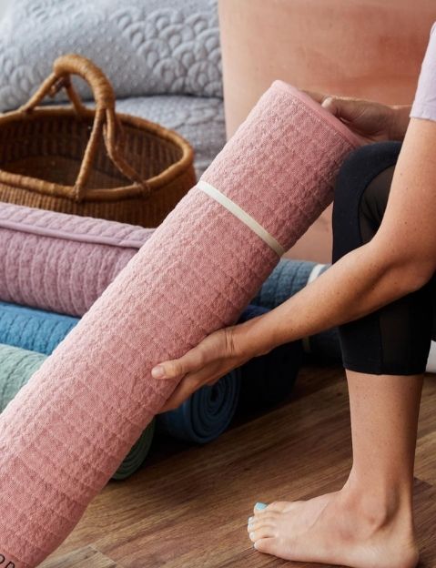 The 11 Best Eco Friendly Yoga Mat Options: Non-Toxic and Sustainable -  Going Zero Waste