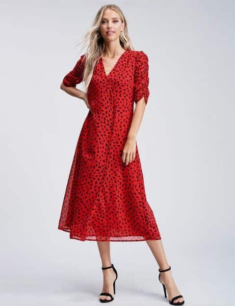 Le Tote: Runway Rentals: How to Rent Designer Clothing for Affordable Prices