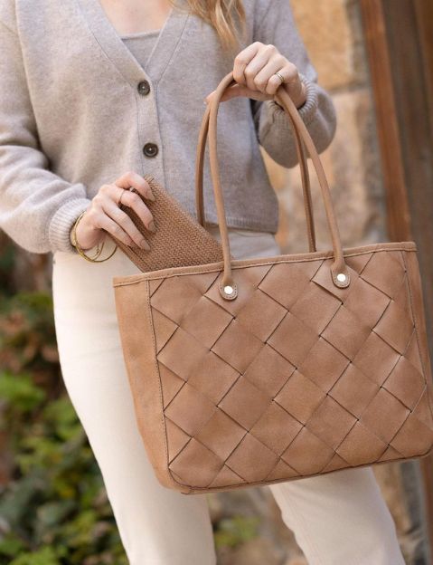 nisolo: 12 Purses & Handbags that are Chic, Stylish, and Planet Friendly