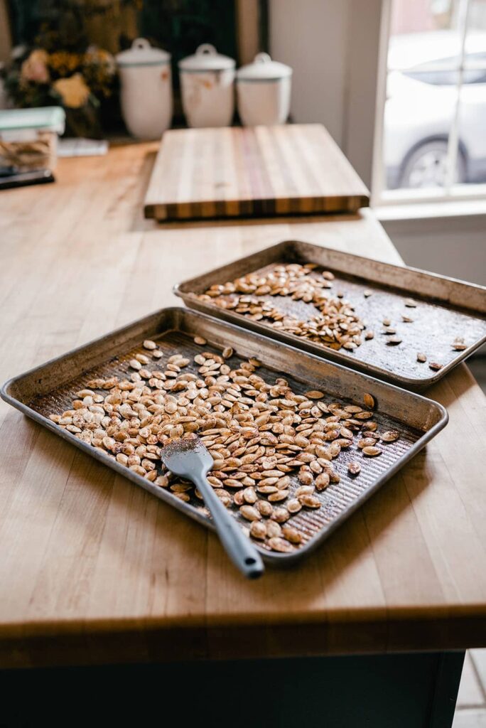 How to Make Easy Roasted Pumpkin Seeds