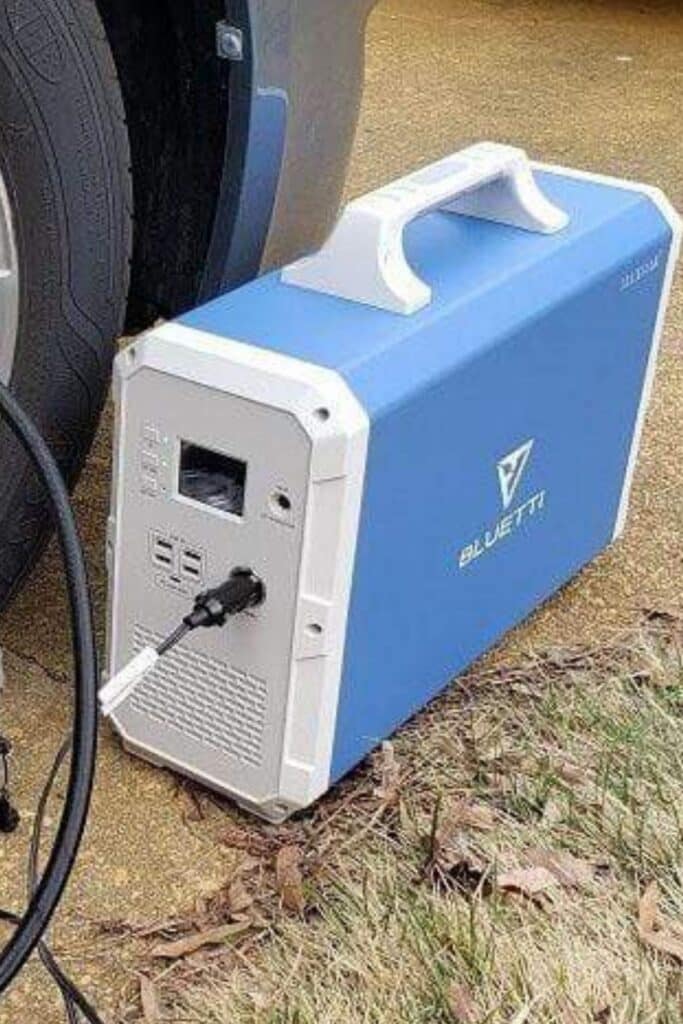 A Maxoak Bluetti portable generator, one of the best solar generators.