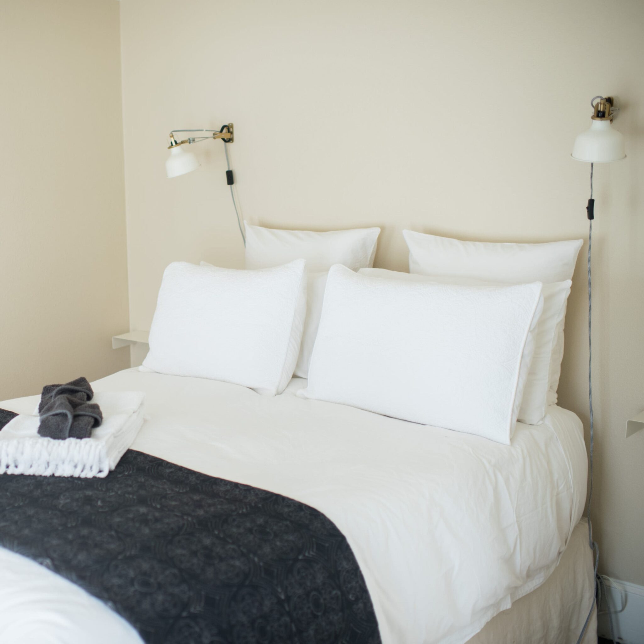 White Floral - Sustainably Made Pillows